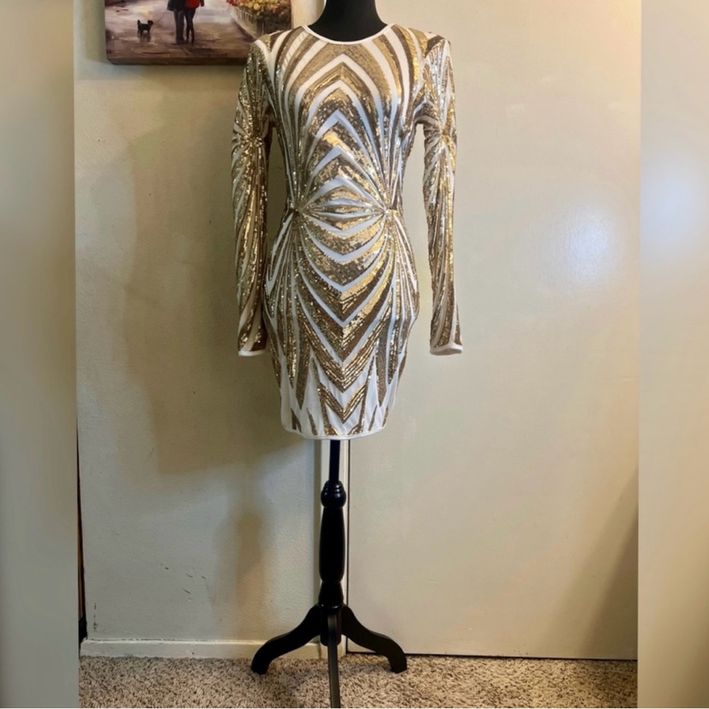 Windsor Glam Sequin Long Sleeve Dress - Gold and Cream - Picture 7 of 9